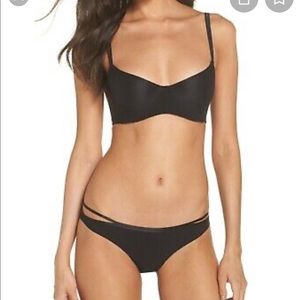 FREE PEOPLE
Intimately Fp Zoey Cutout Bikini Black